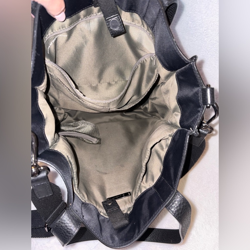 EUC HUGE Lululemon Now & Always Tote Laptop BagTHE BIG ONE LEATHER & NYLON EUC - Picture 14 of 17